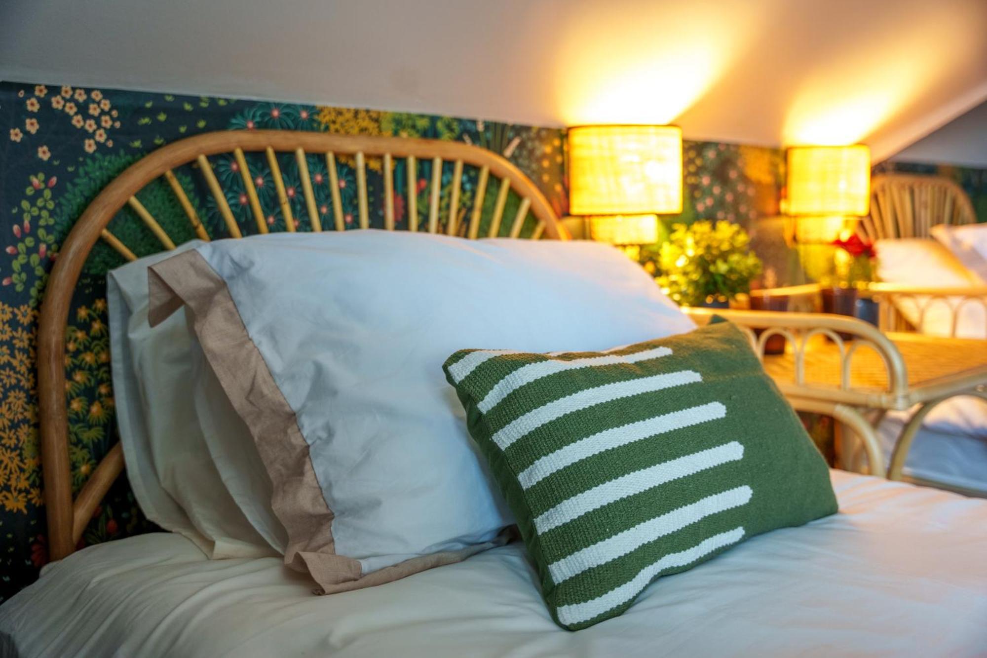 Stay With Airhgt @ Luxe Apartment In Central Харогейт Екстериор снимка