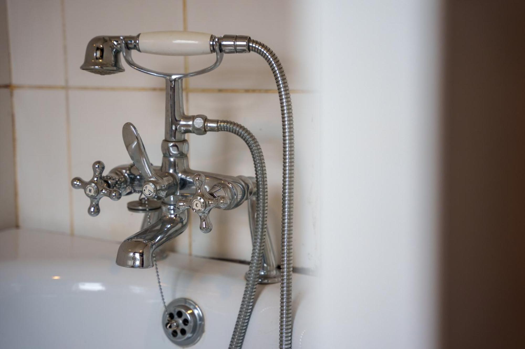 Stay With Airhgt @ Luxe Apartment In Central Харогейт Екстериор снимка
