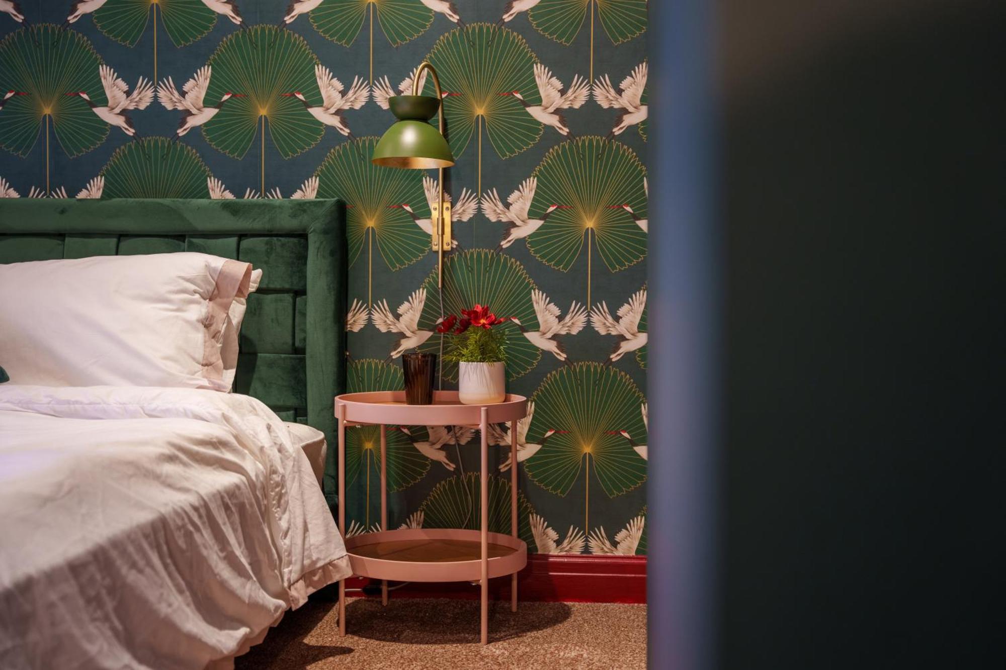 Stay With Airhgt @ Luxe Apartment In Central Харогейт Екстериор снимка